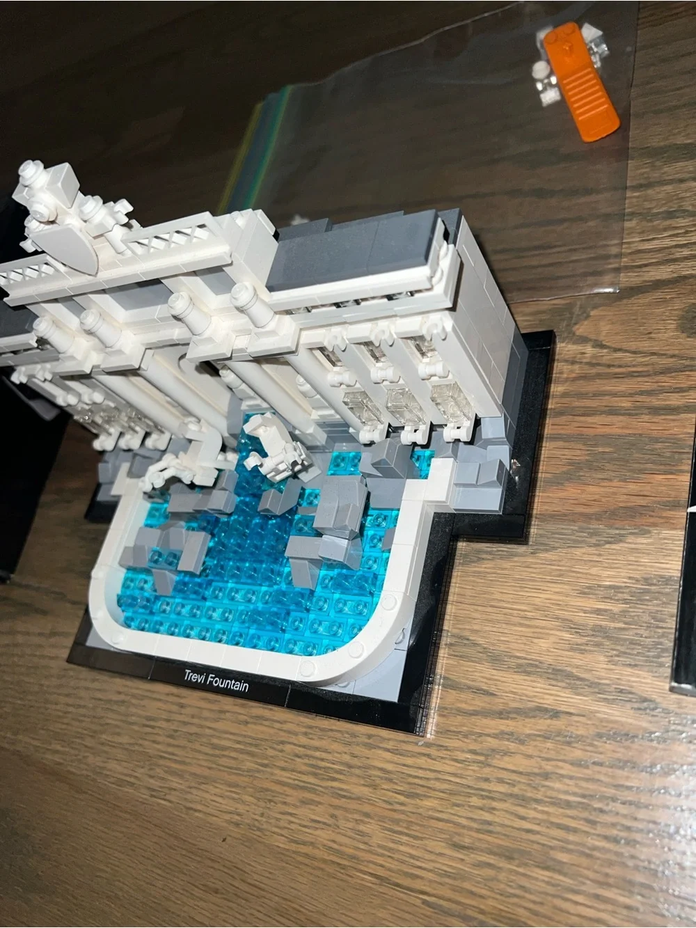 LEGO ARCHITECTURE: Trevi Fountain (21020)